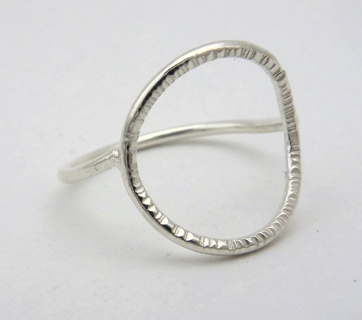 TheSilversmithJ's tweet photo. Explosion Rings back in stock! 
An explosion erupts. Energy radiating in all directions. What kind of energy are you radiating?

#ftacademy #handmade #Handmadejewelry #fashion #designer #metalwork #sterlingsilverring #silverring #silversmith #ringsofinstagram #showmeyourring https://t.co/qXCYfoUHJh
