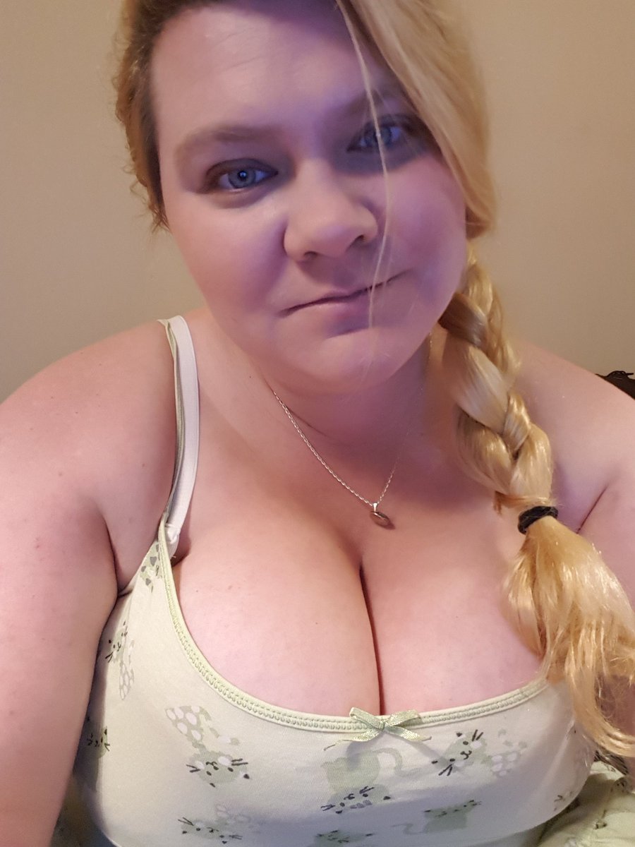 BbwHeathens's tweet photo. *** #IssaSnackSaturday ***
GO FOLLOW π @LustyBustyLark
#issasnack #saturday #happysaturday #saturdayvibes #weekend #bbw #snack #follow #lookinglikeasnack #IssaVibe https://t.co/TuXjFwCKUt