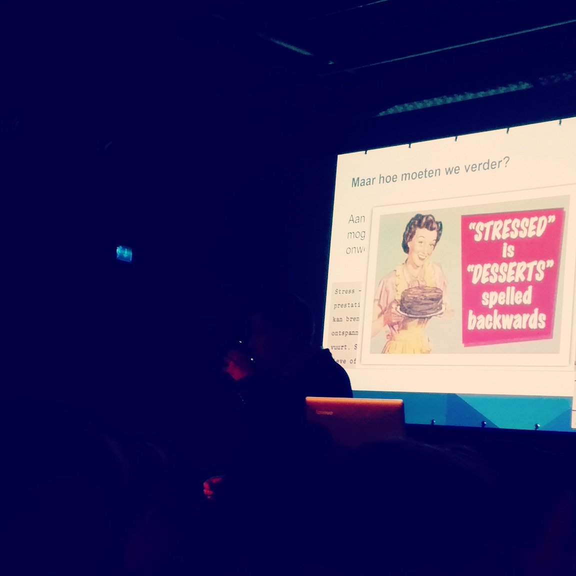 Pleidooi voor meer stress, eh... desserts! 😉

#KOP2018 <a href="/ScienceCafeDev/">ScienceCafeDeventer</a>