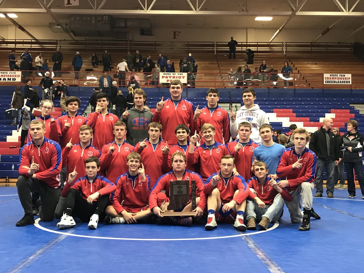 c_schanz's tweet image. for the first time since 2001, @JAY_Wrestling wins the sectional title. @JayCoPatriots
