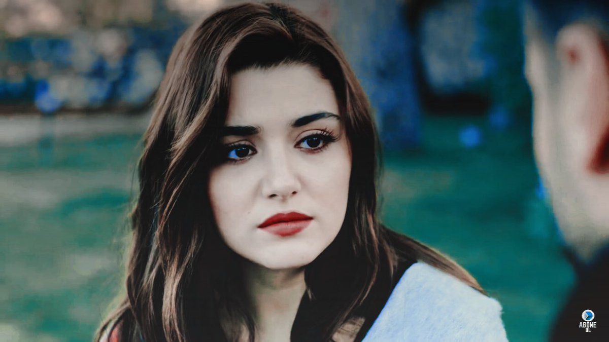 unlulericon's tweet photo. Hande Erçel 🎭 istek alınır 💜 #handeercel #siyahinci https://t.co/IfRayqOUUa
