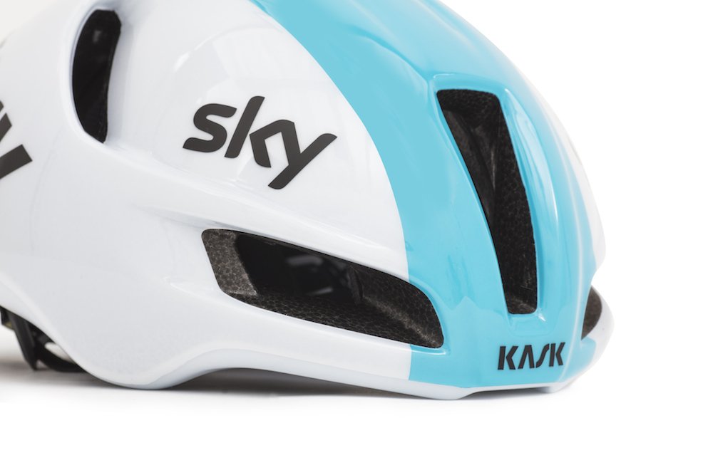 ciclosfera's tweet photo. Kask Utopia: dicen que es “el casco de carretera más rápido jamás creado” https://t.co/gQeESKLdP1 @Kask_cycling #KaskUtopia @TeamSky #cascociclismo #ciclismo #cycling https://t.co/GavmEBMFxm