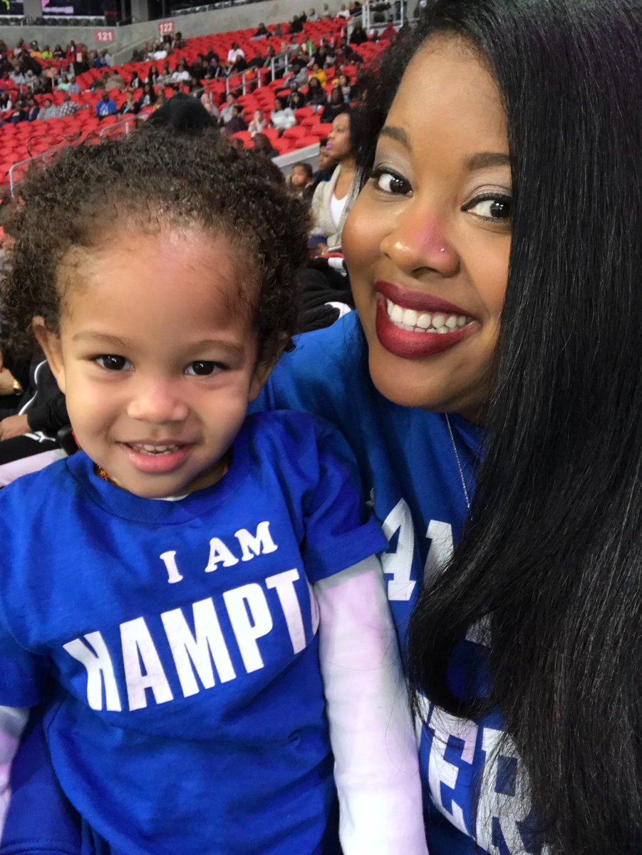 OurTrueStorey's tweet photo. Hampton is enjoying his VERY first Battle of the Bands with Mommy &amp; Daddy! ROCK DA BLUE AND WHITE! @The_Honda #HBOB #IAmHampton #HU https://t.co/m1WFyFKRDS
