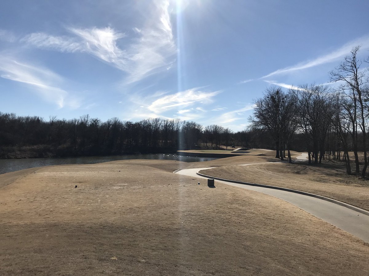 Coachbelfield's tweet photo. Beautiful day at #ForestRidgeGC today for qualifying! #ORUgolf https://t.co/s4YtaeRxe9