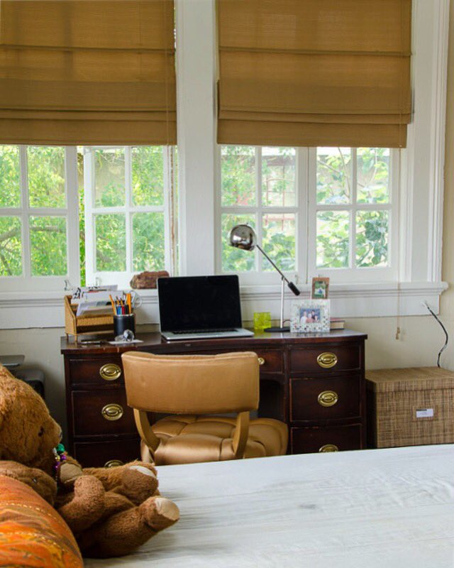 abuelapeaz's tweet photo. On a nasty, #rainyday like today in #NOLA, it’s an ideal time to stay in and catch up on some paperwork...however I’m more reminiscing about better weather (AND when my #workspace was about as clean as this!!) #desk #office #interiordesign #workfromhome #zanslerinteriors https://t.co/jR3DsYp7hx