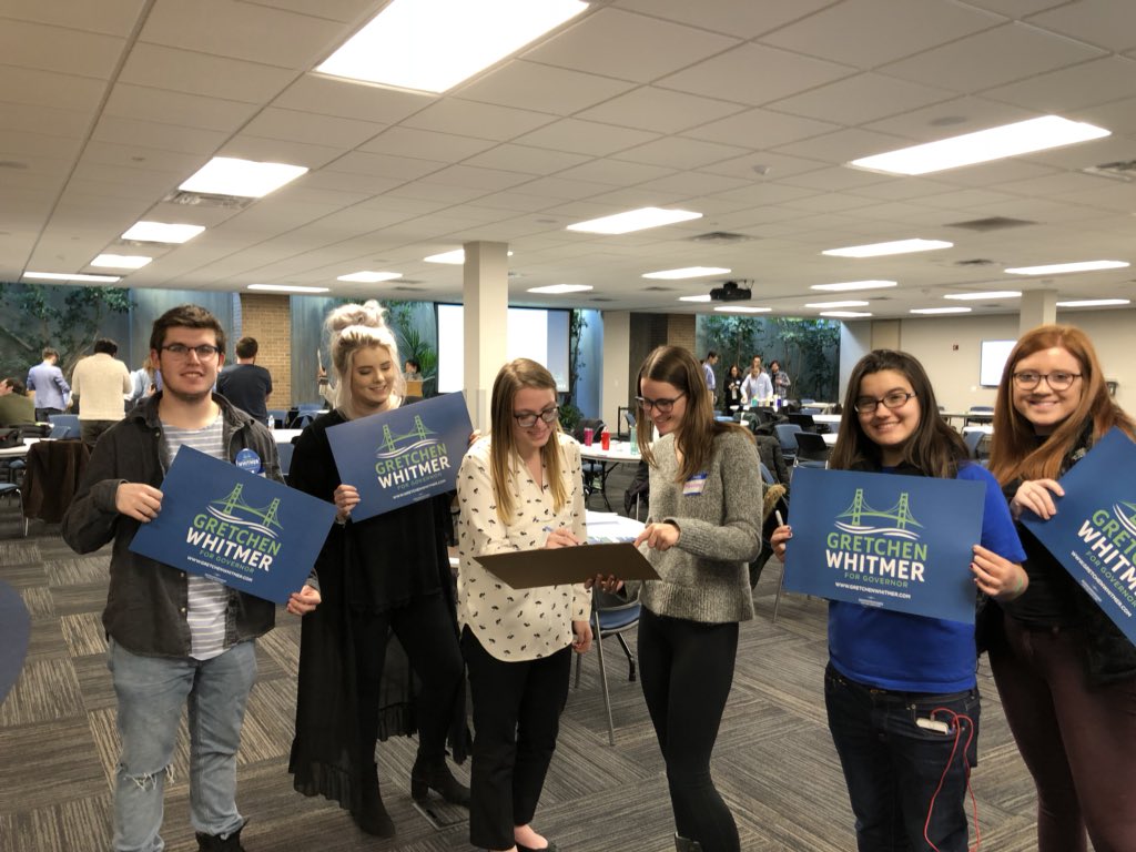 Rgeiser23's tweet photo. Having a great time at the Intern/Fellow summit learning how to take incredibly authentic, un-staged  photos #TeamWhitmer #WinWithWhitmer #WhitmerIsComing #BlueWave #SuperfluousHashtag https://t.co/sYHbLFJkAv