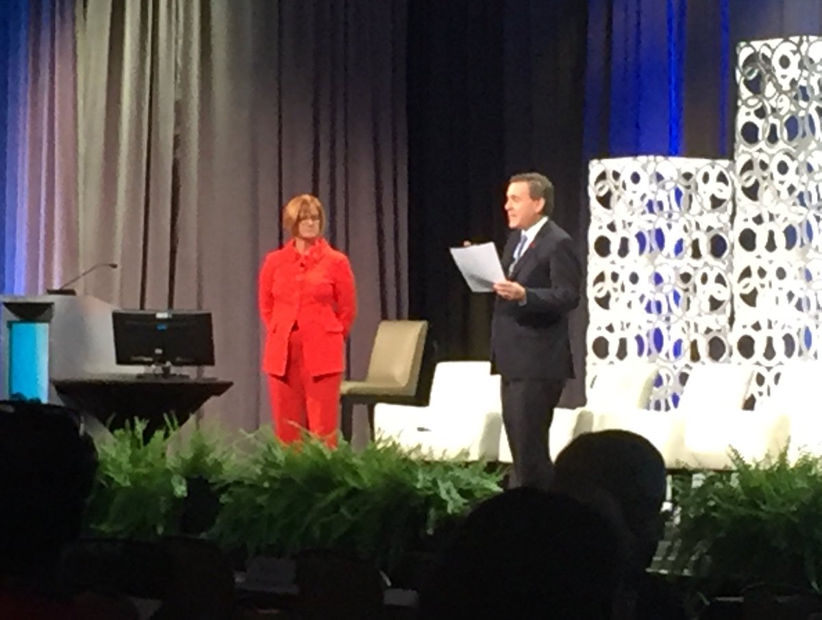 de_kraig's tweet image. @ASALifeline President @jamesdgrant announces ASA and @ACHEConnect collaboration for physician leadership development. Sign me up! #ASAPM18