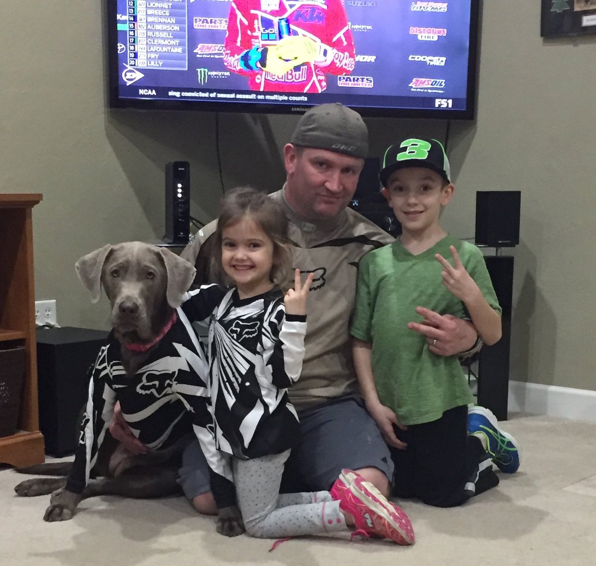 Sara_Lytle's tweet photo. Let’s go #SZonFOX it’s race time! https://t.co/3jxX1f0nLs