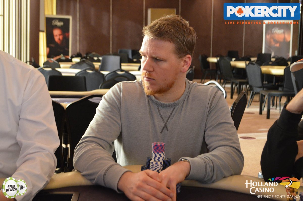 PokerCityNL's tweet photo. #UtrechtPS: Finaletafel is bereikt! Morgen zien we o.a. Rens Feenstra, Rosaline Siman, Tran en Pascal van den Brand verschijnen. Chipleader is de Israëliër Deddi Orpaz. Livestream vanaf 14:00 op PokerCity! https://t.co/1RVrX26qIg @PokerSeriesNL https://t.co/SDpewTxQkz