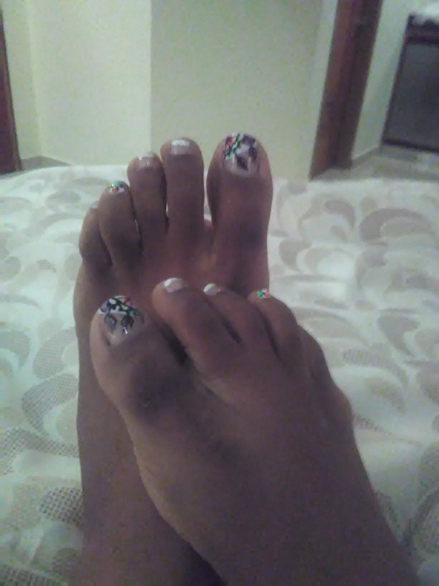 SwatchPrincess5's tweet image. Hey footfreaks you're a mindless puppet to the perfect feet of @SwatchPrincess5

Your obsession has just begun

Stop fighting the inevitable, give in to them.

Take sessions kik: lainethluce

#Findom #Femdom #FootWorship #Footslave @RTfeet @RTFindomPromo @RT4D1 @RTsubby @RT_Pig