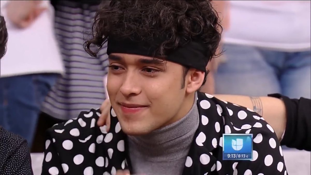 jnkliam's tweet photo. @jetpsgheart @CNCOmusic @cncodaily @teamcncobr @CNCOnTour @CNCOwnersGA @itsjoelpimentel @ErickBrianColon @christophervele @lumnayofficial @zabdiel1344 @JoelPimentelBra @cncomusicbr @cncoinfobr @CncownersBR @JobdielBrasil me encanta mucho ese nenem y quiero abrazarlo, mira la carita, ay mi dios que precioso, ESE CHICO AQUI SALVO MI VIDA Y EL MUNDO NECESITA SABER DISSO, UN VERDADERO SUPER HEROI DE LA VIDA REAL #CNCO #BestBoyBand #iHeartAwards https://t.co/kfOmPdX5DJ