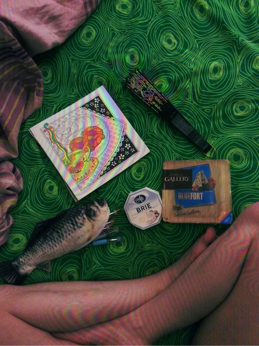 Love and cheese have very much in common. They beth tastes well 😈 #quoteoftheday #mylove https://t.c<a href="/tag/mylove"class="tags"><span>#mylove</span></a><a href="/tag/quoteoftheday"class="tags"><span>#quoteoftheday</span></a>