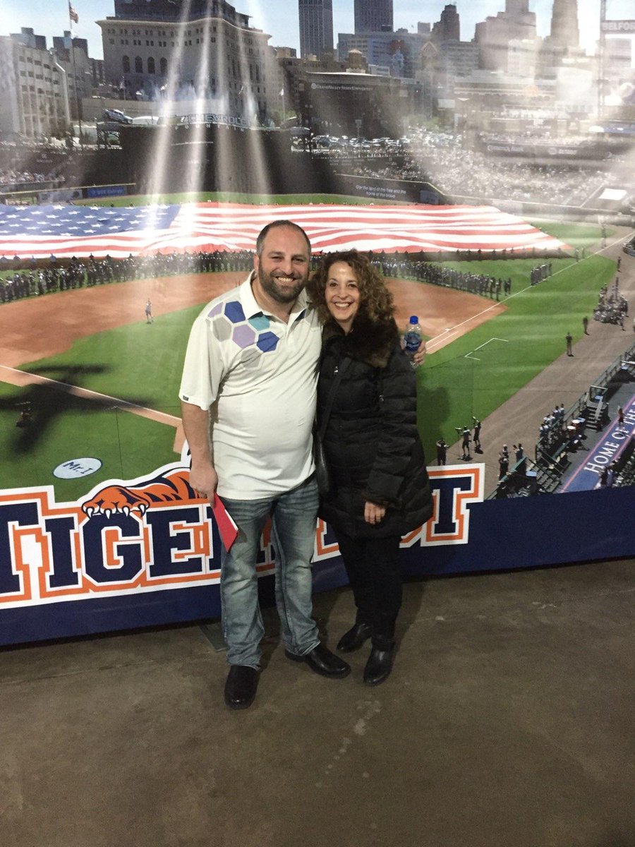 DanLeachDTM's tweet photo. Such great times today at #Tigersfest Detroit has such amazing fans. Meant a lot to get the Mom wiz out there too. She had a blast ♥️♥️ https://t.co/h7l8qXyv7w
