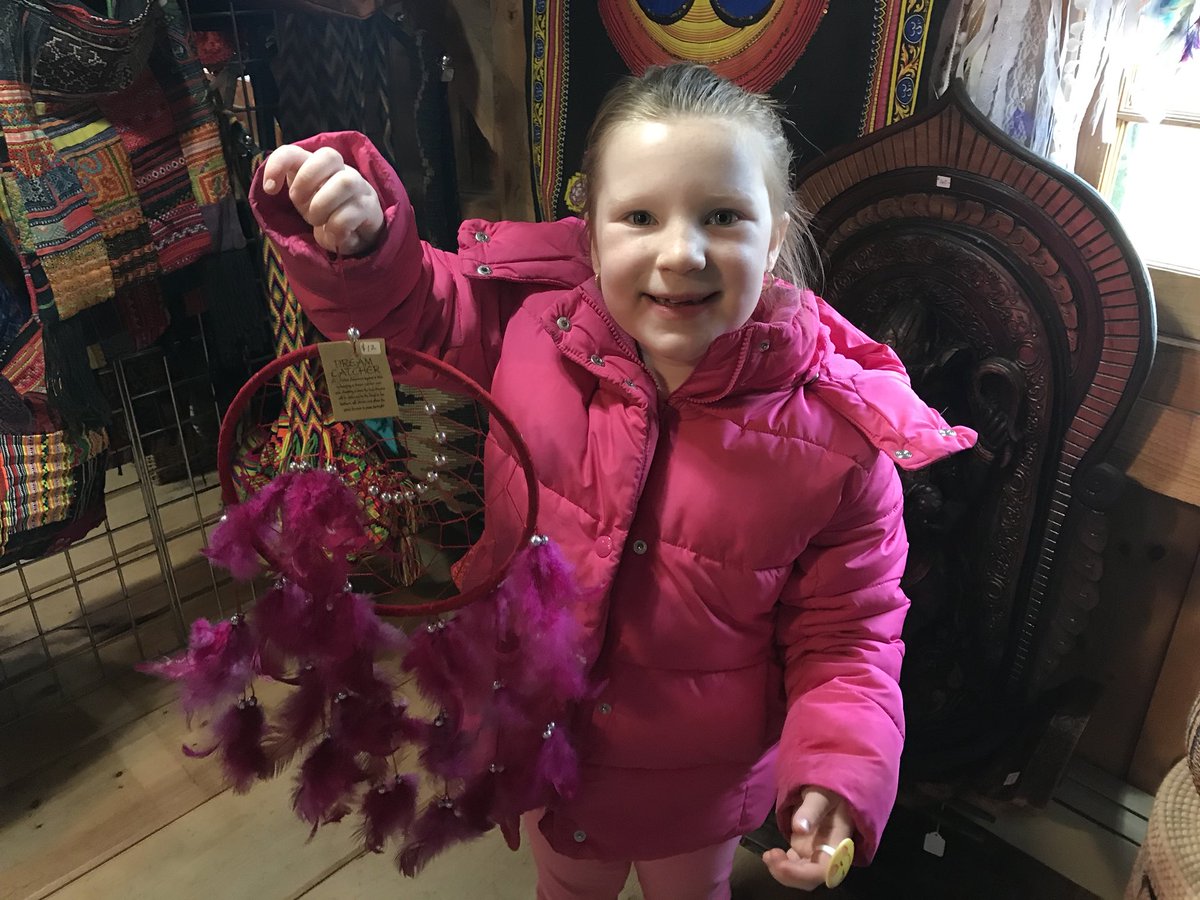 chrislb104's tweet photo. Found a dream catcher at umbrella factory. @MadeFromRI @RIBlogger #umbrellafactory #dreamcatcher https://t.co/VliMEi6ZPE