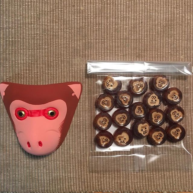 かなめ 2時間並んで無事に手に入れました これで今年も無病息災 猿田彦神社 猿面 猿飴 T Co Zxjidfqeur T Co Zvcn2kznzw Twitter