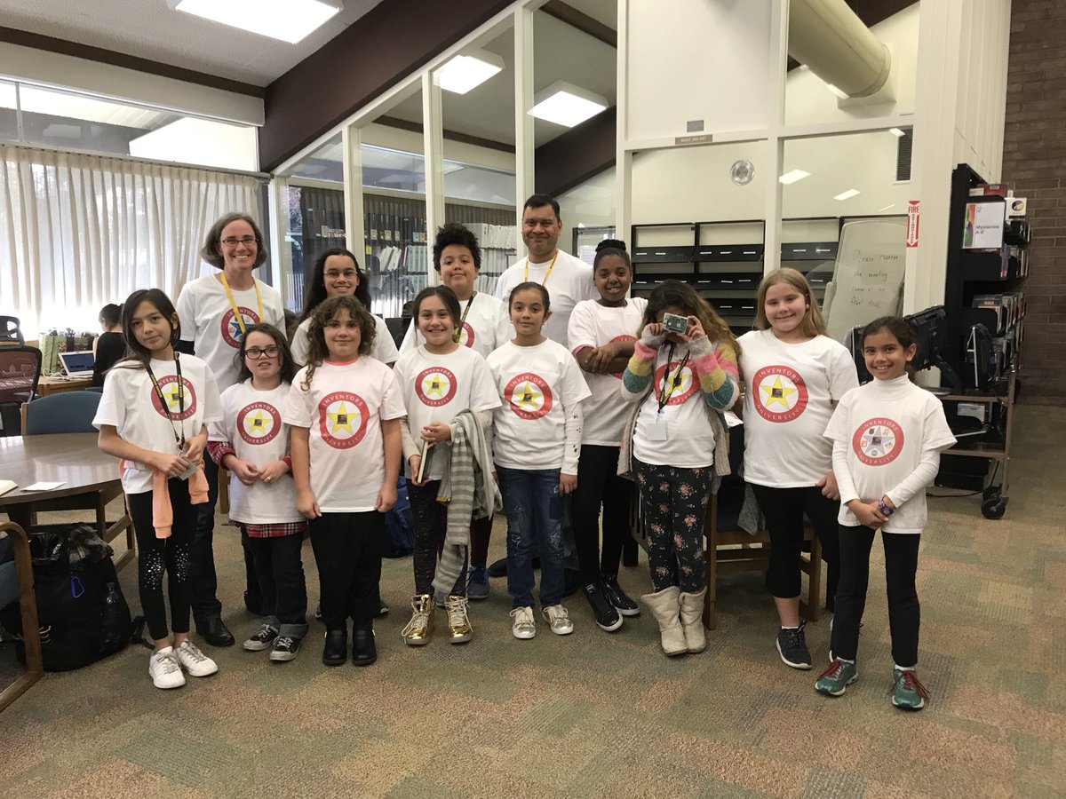 sandykh's tweet photo. Today starts Year 2 of #InventorsUniversity w/a new class of girls + awesome new TA. The girls assembled their Pis, learned “Hello World” in Python & did a group Scratch project to create an evil dancing cat, unibrow & all. Ready for a fun semester.
https://t.co/8RV9oXmLbp https://t.co/icA8MTac3E