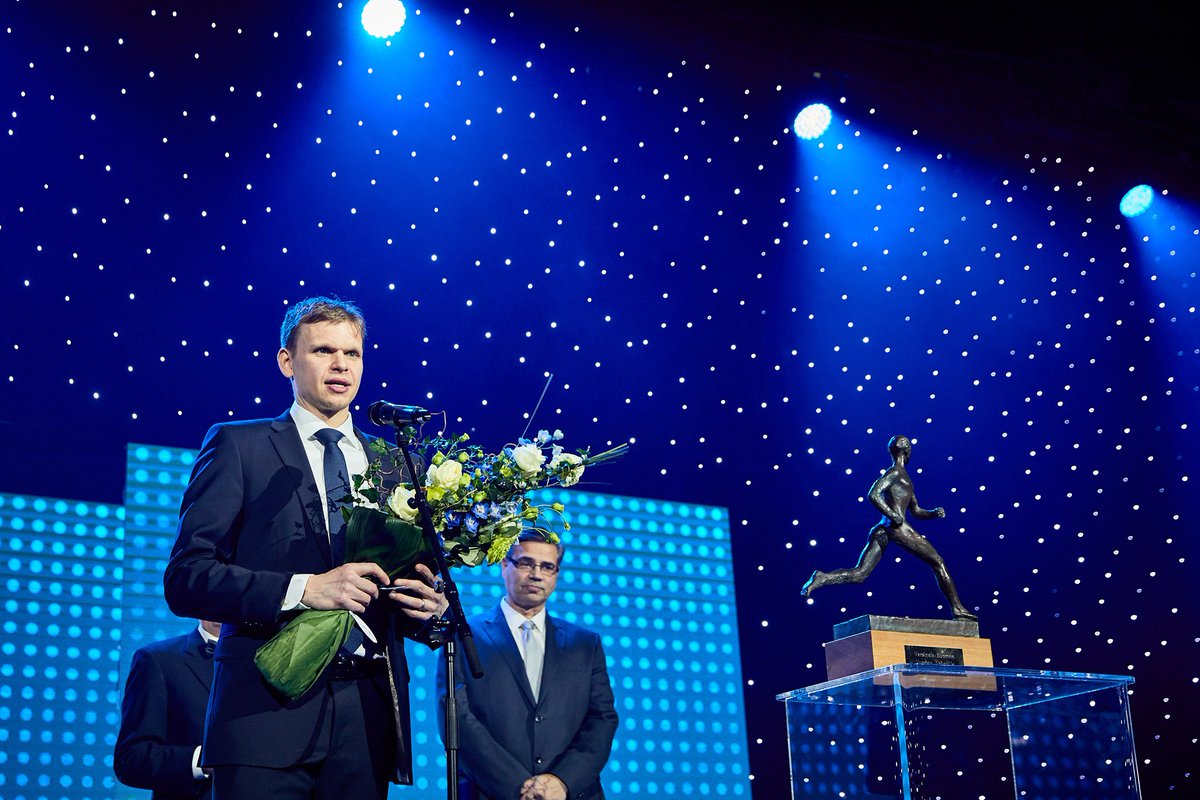 vsurheilugaala's tweet photo. Vuoden Urheilija Teemu Rannikko 🏆 @vsurheilugaala #vsugaala @liikury #liiku #urheilugaala @salonvilpas @teemurannikko https://t.co/mMyH91WSri