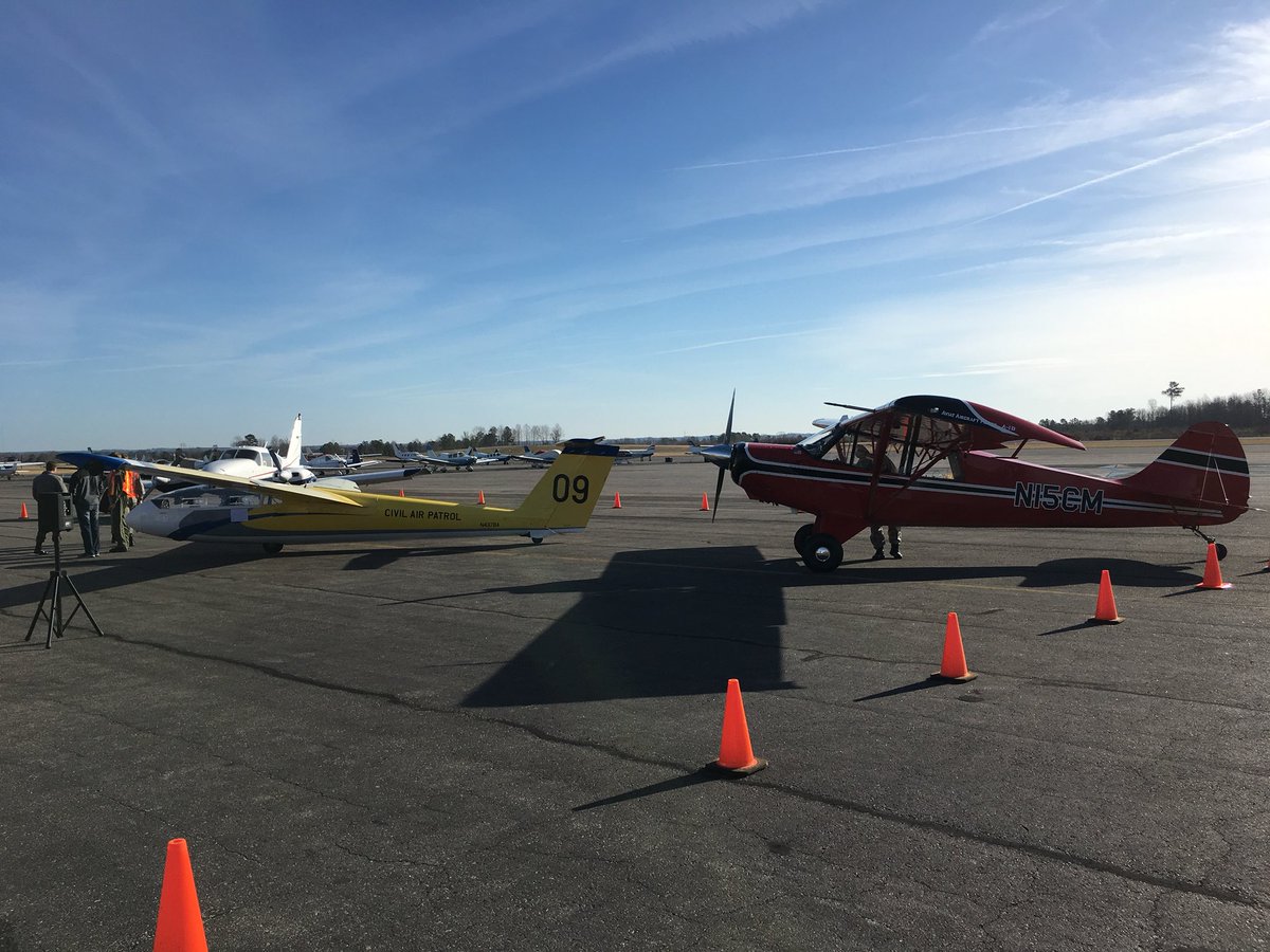 FrankliNCoEDC's tweet photo. Love seeing the show of support by the #FranklinCountyNC community as we celebrated the life of former #TriangleNorthExecutive Airport Manager Stephen Merritt. What a great display of planes and gliders that portrayed his passion for flight. https://t.co/Ldnj9ACZgG