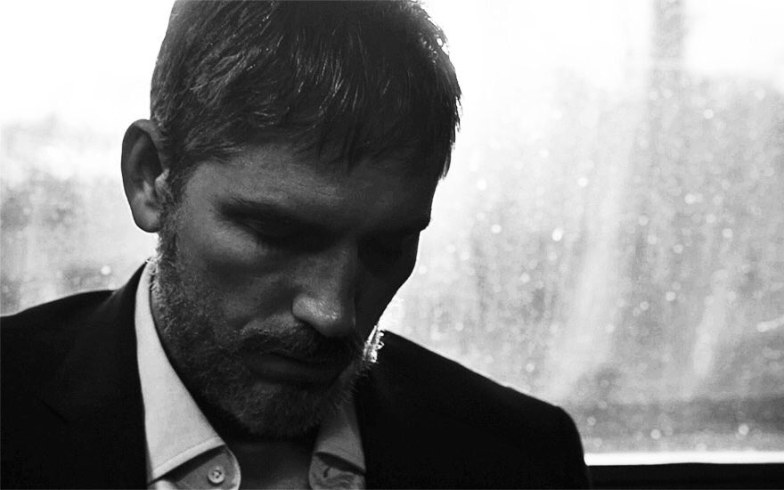 JohnReese09's tweet photo. Black &amp; White 😍 #JimCaviezel #JohnReese #PersonOfInterest #POI https://t.co/aVgztE6V96