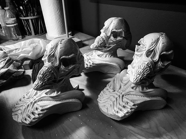 jvillaham's tweet photo. Spending the day learning how to paint this rad Giger/Alien style bust! Being taught by the most awesome @caseylovedesigns !
.
.
.
#painttechique #paintlessons #caseylove #alien #bust #giger #monsters #creatures #twitter https://t.co/Pvg0mjf1fD https://t.co/WESc03EMFc