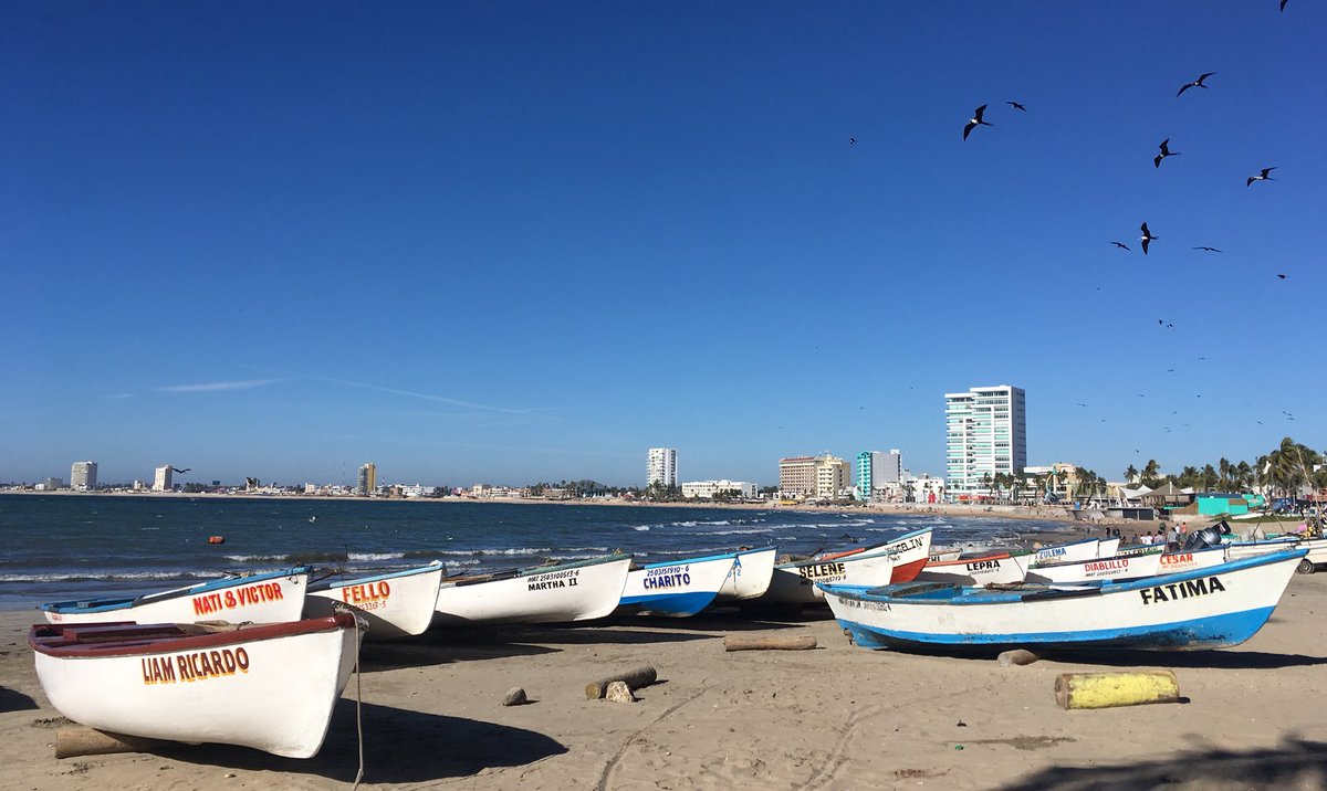 losdevfx's tweet photo. Almost done, #shooting #bg #plates for #vfx there is always a couple of minutes to contemplate the surroundings.
#losdevfx #vfxinmexico #Camera #film #vfxtips #hechoenmexico #filmmaking #BehindTheScenes #beach #sea #boat #travel #landscape #photo #picoftheday #lovemyjob #art https://t.co/WvgsMNgoB6