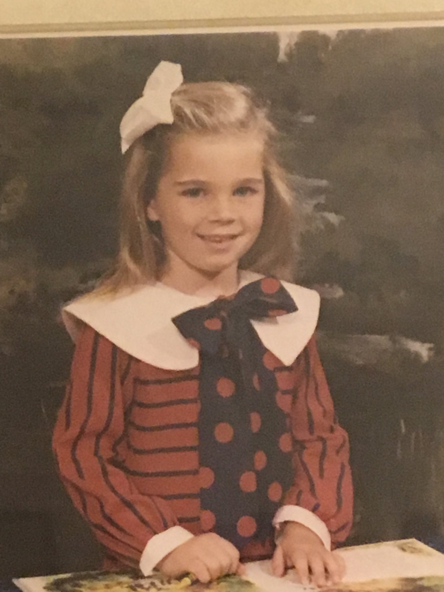 Happy 35th Birthday Kelly Lynch! 