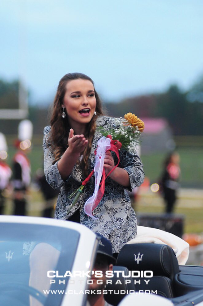 carlee tweet media