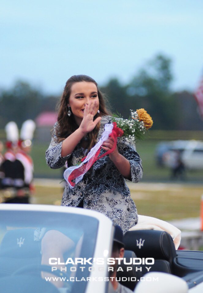 carlee tweet media