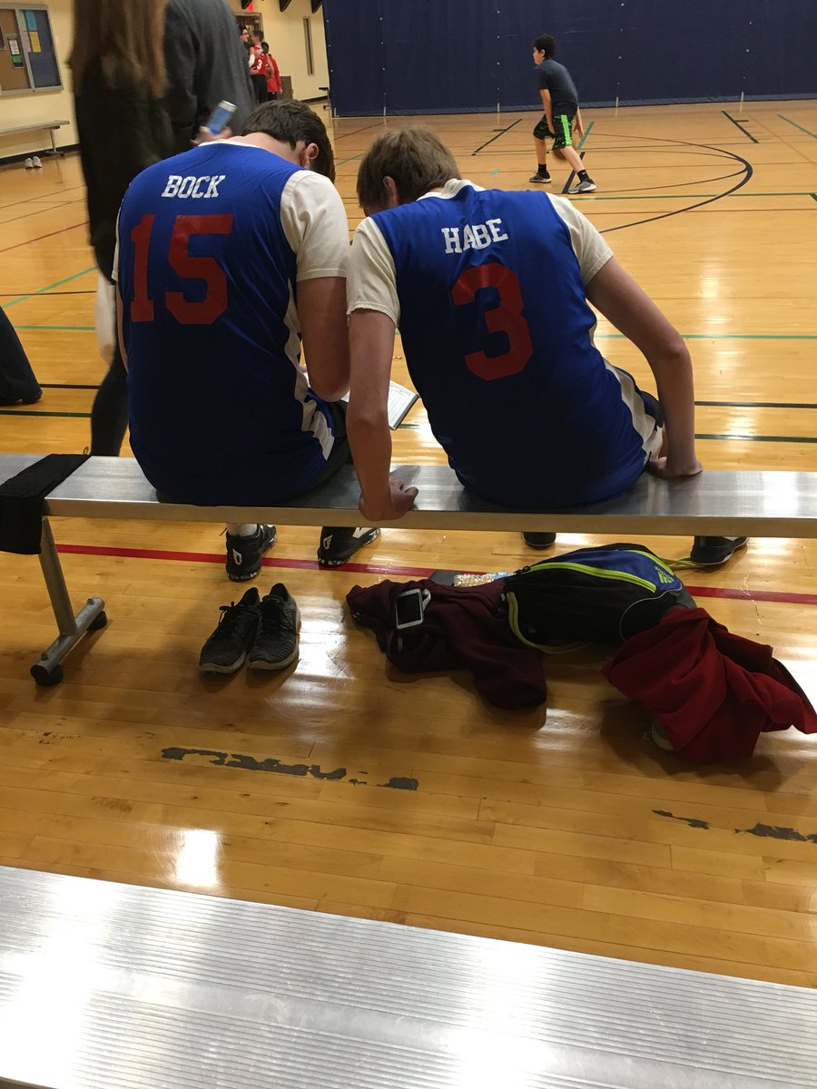 MetroBallinSTL's tweet photo. Pre-Game Planning https://t.co/agqX9JsbOA
