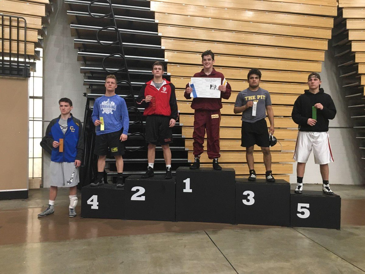 NewPalWrestle's tweet photo. Senior Logan Robinson (160) finished 2nd at the 2018 IHSAA Sectional tournament. Robinson advances to next weekend’s Regional tournament. Today is also Logan’s birthday. Wish him a Happy Birthday and good luck on a strong postseason run! https://t.co/1O9hlpceZC