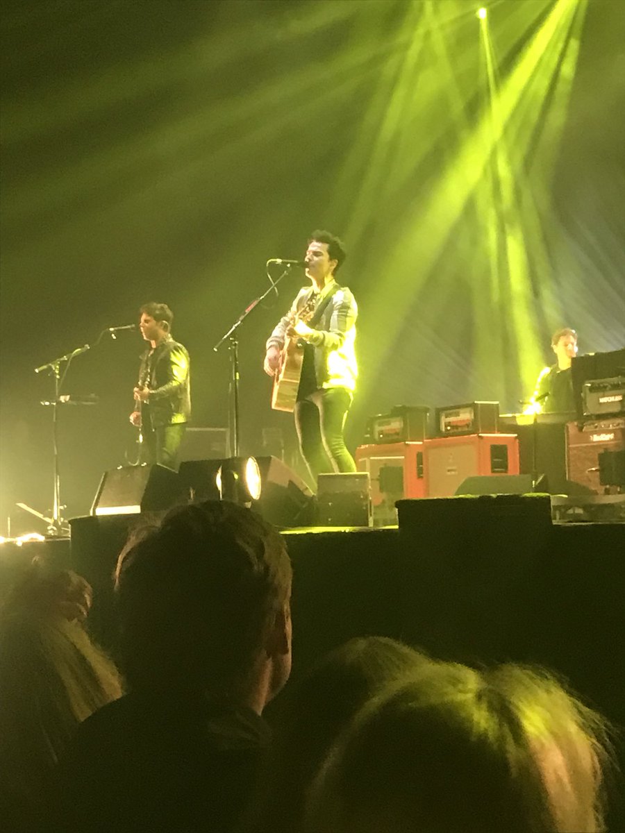 willhirons's tweet photo. @stereophonics absolutely fucking brilliant in Amsterdam tonight! Kelly jones what a guy, what a band !!! #unbelieveable  #afaslive #amsterdam #ScreamAboveTheSounds #legends https://t.co/yuLLHiAzCW