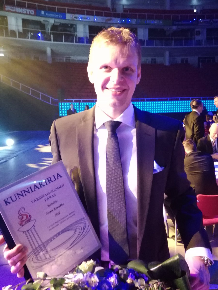 TarjaMPR's tweet photo. Onnea Varsinais-Suomen vuoden 2017 urheilija @teemurannikko 🏆💪🏀 #vsugaala #liikury https://t.co/8Sr8o5M7TP