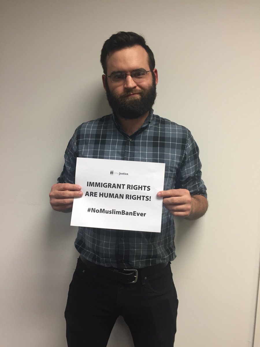 OneJusticeOrg's tweet photo. One year ago today, the @POTUS sent a sign that the rights of immigrants & refugees would be denied. Today, Patrick chooses to #SendASign because he stands with immigrants and all those affected by the Muslim ban. #RefugeesWelcome #NoMuslimBanEver @RefugeeAssist https://t.co/3nBScudMeA