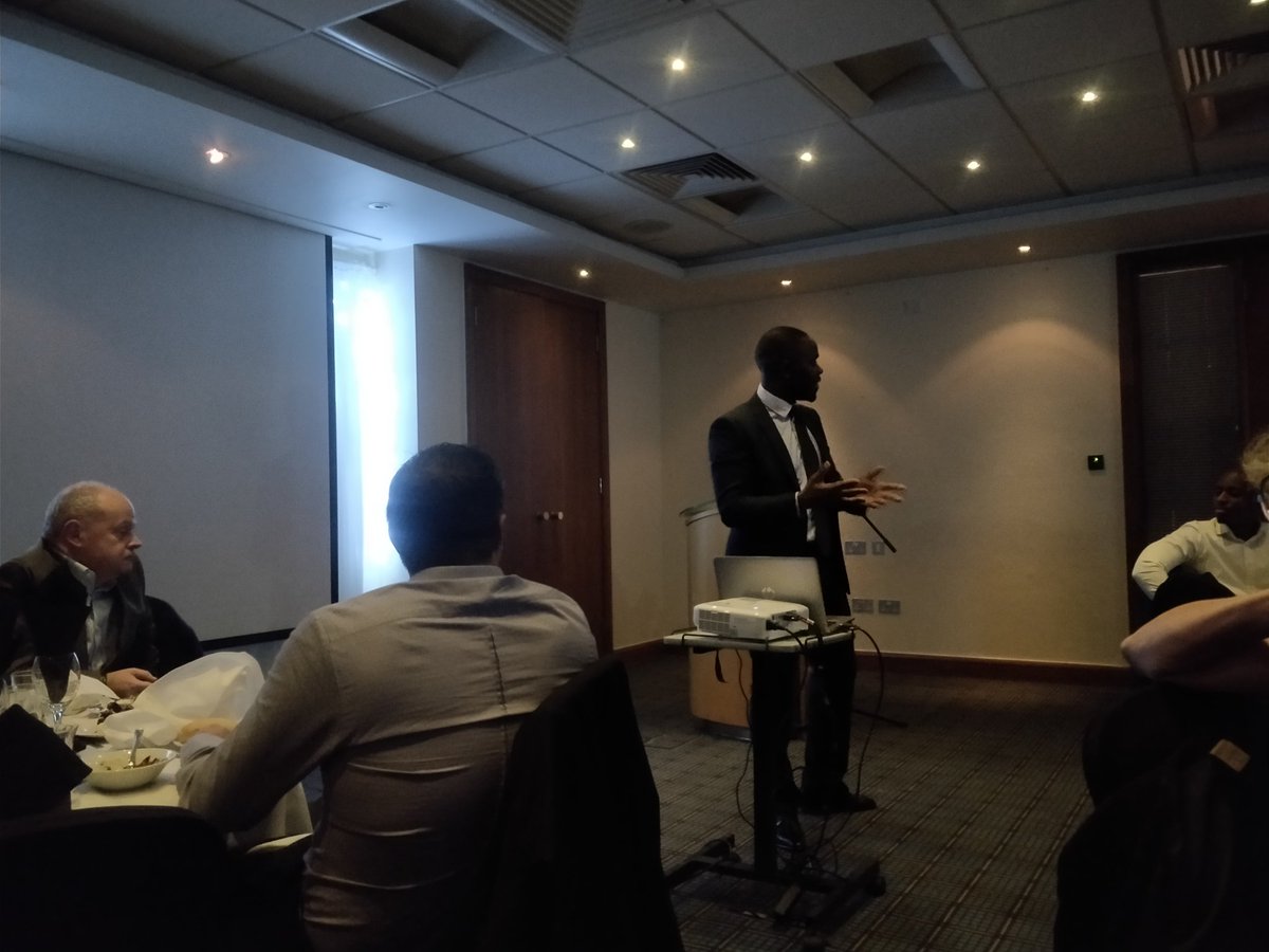 diar_fattah's tweet photo. A lovely evening with @Medway_Pharmacy alumni

Brilliant to hear the schools progress, to speak to old class mates and to other alumni.

Also, a heart warming and inspiring speech by @StephenSeki 😂 https://t.co/8YvMwDEPj8