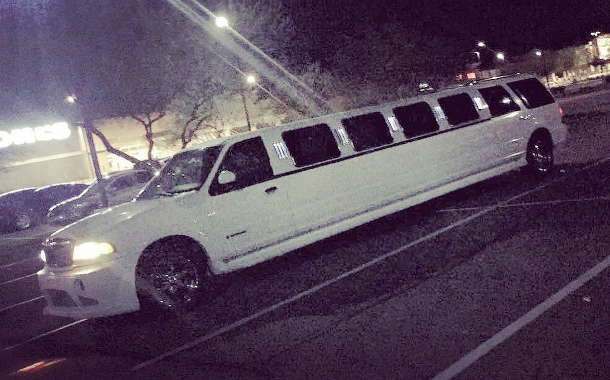 griffinsEvents1's tweet photo. Needing Limousine or Party Bus Service? GES Transportation has got you covered with the perfect ride!
Go to https://t.co/Si7mqbJGBL or https://t.co/cz5relilOw to reserve your ride today!
-Best rates in town ~ Ask about our price match guarantee 
-Fully Licensed and Insured https://t.co/46bhTLESPa