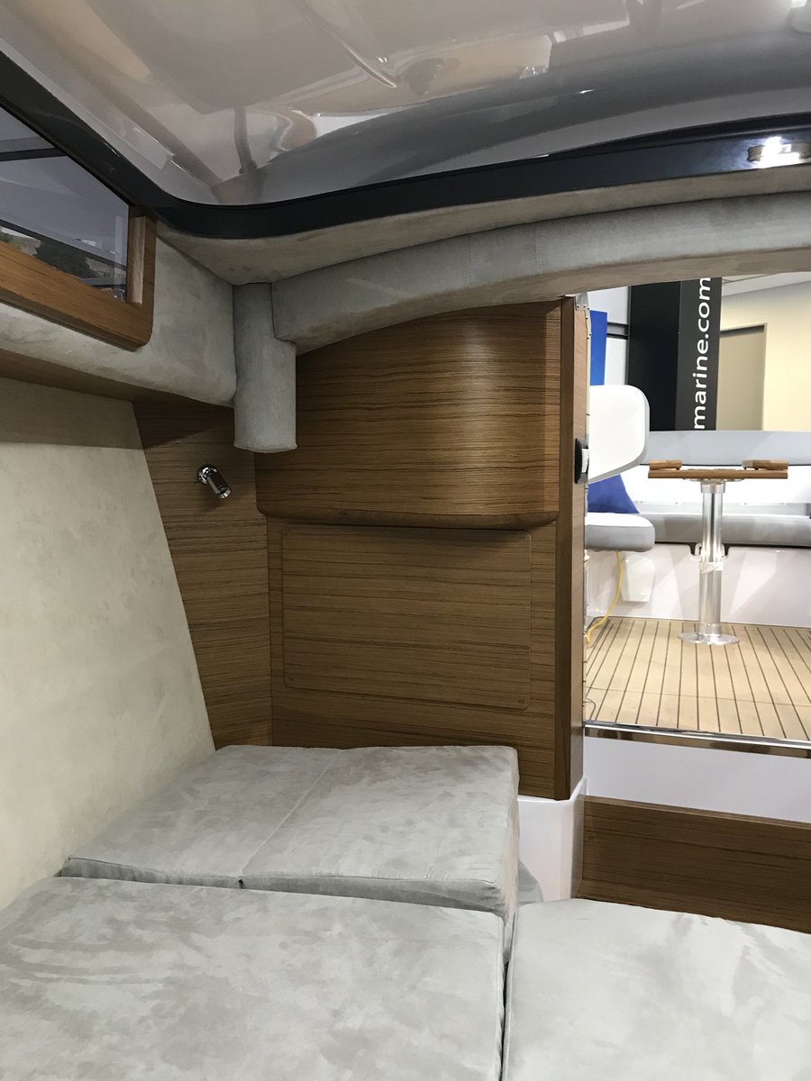 AlfastreetUK's tweet photo. Alfastreet 23C - NEW teak Cabin interior #boot18 #bootdusseldorf #luxuryyacht #boatshowrooms #alfastreetmarine @alfastreet_marine @boat_showrooms https://t.co/tJZP2kUdfb