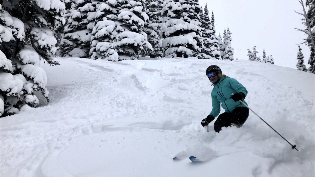 Great day exploring more runs and great pow at <a href="/CrystalMt/">Crystal Mountain</a> yesterday ❄️