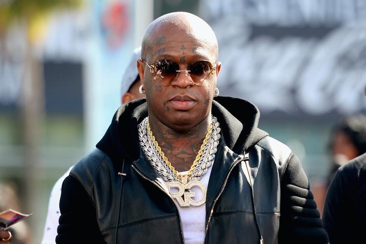 HPunchReport's tweet image. Birdman ordered to give up 12 million dollar Miami Mansion htl.li/M1Um30hXlUT #birdman #ordered #giveup #mansion#12million #stunna #brr #cashmoney #records #rapper #out #celebrity #news