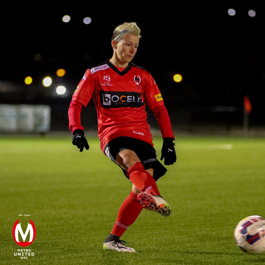 MetroUnitedWFC's tweet photo. 🎈 Happy Birthday to #MUWFC forward @Kristy_Moore23! #MUWFC2018 https://t.co/3GBZOJSvtQ