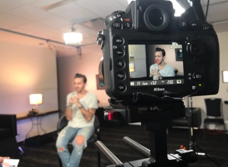 100Huntley's tweet photo. "When an anchor really matters is in the storm" @levilusko , 100 Huntley Street interview at @breakforthone 100huntley #BFONE18 @RobertMelnichuk https://t.co/4rRB1ATeka