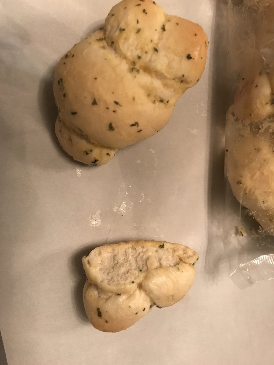 clements79's tweet photo. Hey @FrysFoodStores box said 6 garlic knots...one came up a little short. Lol https://t.co/QGjR0cH7KV