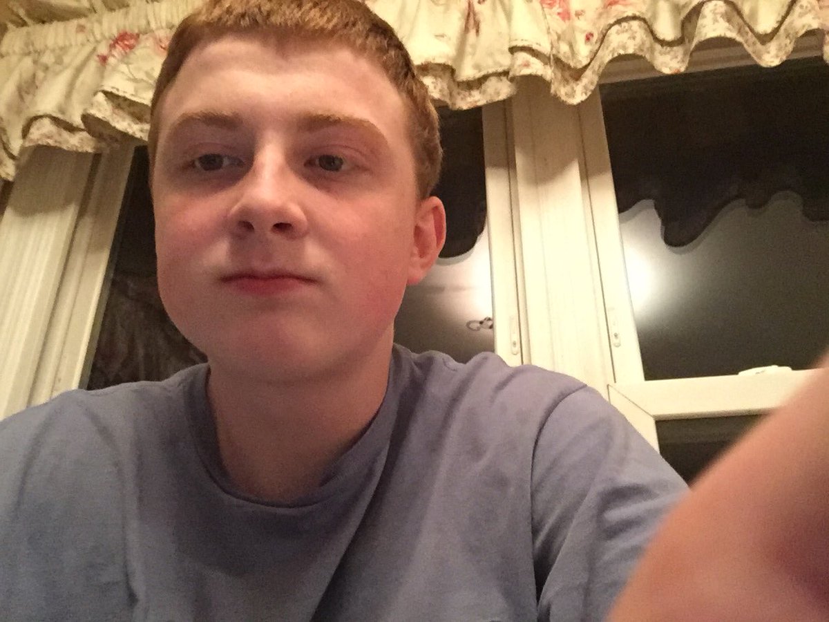 SjbCYO's tweet photo. The manimal consumes his pre-game meal before a must-win prime time matchup against the IHM sophomores. https://t.co/3Xb410K5Yb