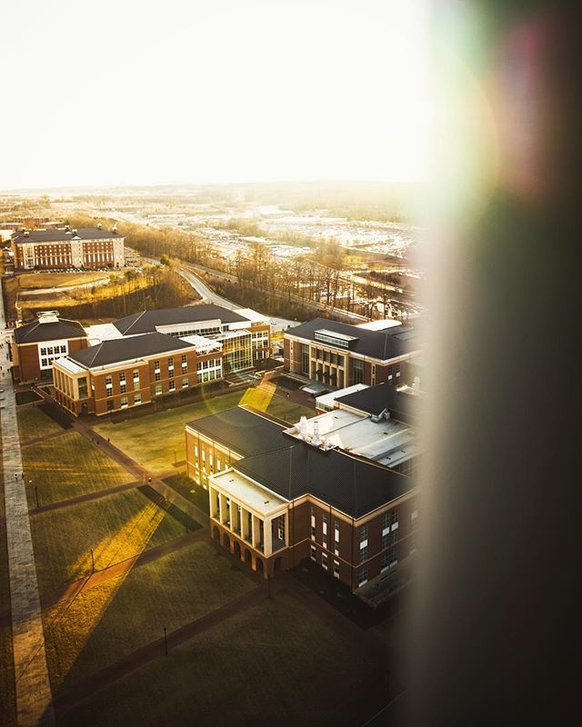 brappphoto's tweet photo. It’s a whole new world from above! • Golden hour over Liberty University’s Campus is 👌🏻
@libertyuniversity
@experiencelu -
-
-
#libertyuniversity
#experiencelu
#moodygrams
#libertyflames
#gramslayers
#trappingtones
#visualmobs
#ig_color
#sonyalpha
… https://t.co/zG0EQlZIKC https://t.co/Qp8hJRfOwU