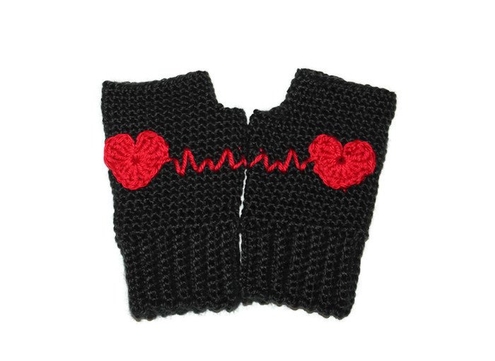 stitchylilwitch's tweet photo. FLASH SALE! Order between now and 9PM Est time to receive 25% off your PayPal orders for $20+! Use coupon code PAYPAL25. Hurry before this sale ends! #EtsyChaChing #CraftBuzz #EpicOnEtsy #ShoppersHour #CraftShout #CraftHour #Etsymntt #Etsymnt #ValentinesDay #ValentinesDay2018 https://t.co/5qnEAMWL8W