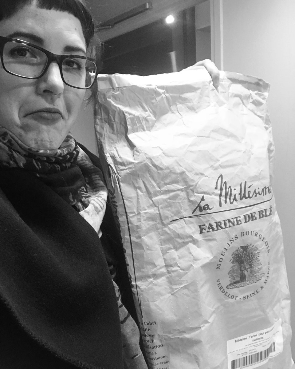 boutwillismusic's tweet photo. Hopped on a plane to Paris last night for a few gigs with the @ericlegnini band. This giant bag was filled with baguettes. I #%^*!?# love France. #cheeseplatewasreal #runmoresoyoumayeatmore #eatmoretho #mostlyeating https://t.co/vmqT0JKq95