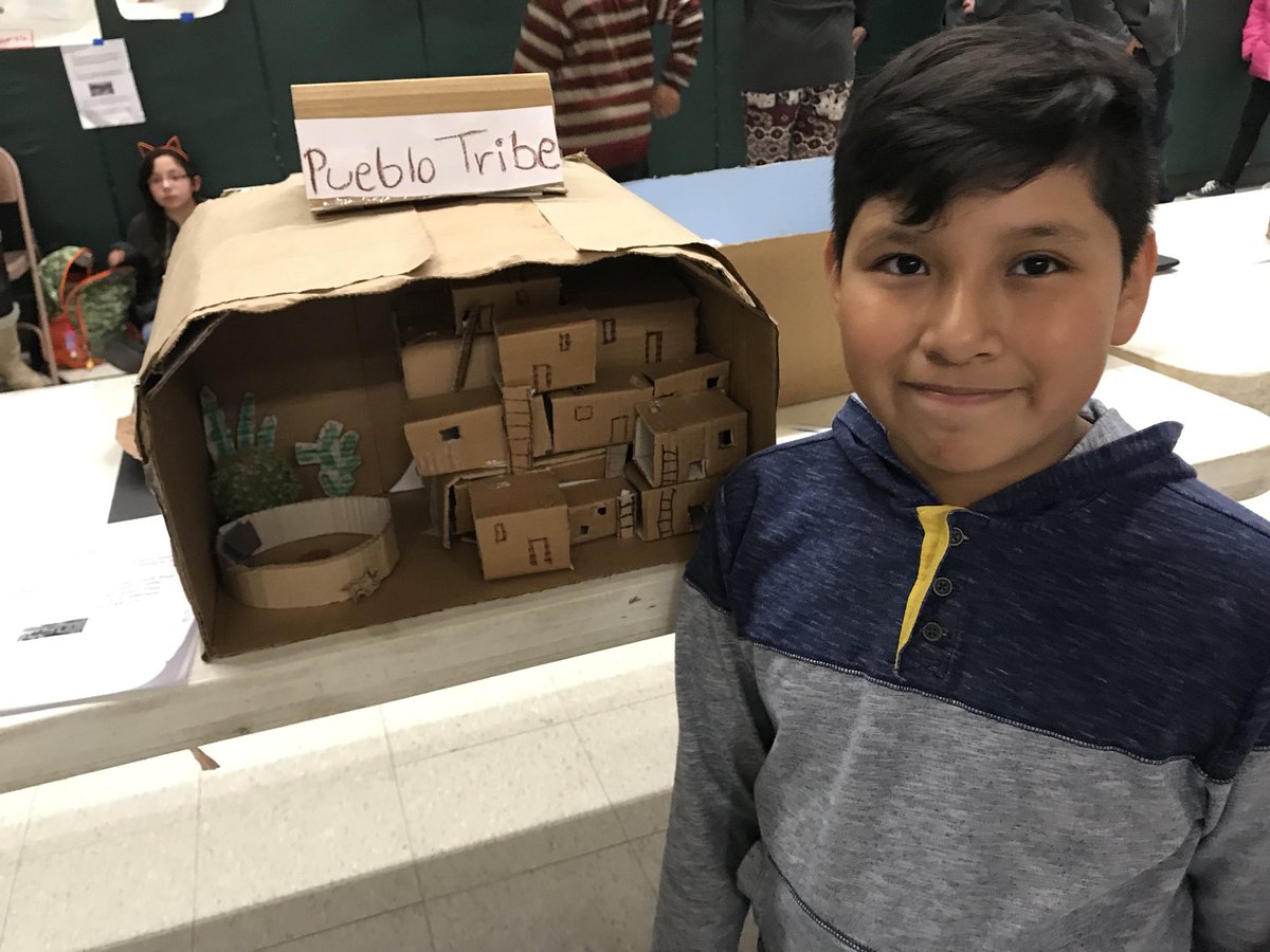 BrenchakMacd's tweet photo. Indigenous Peoples Expo #maclearns @MacdSchool https://t.co/hkHIHT979y