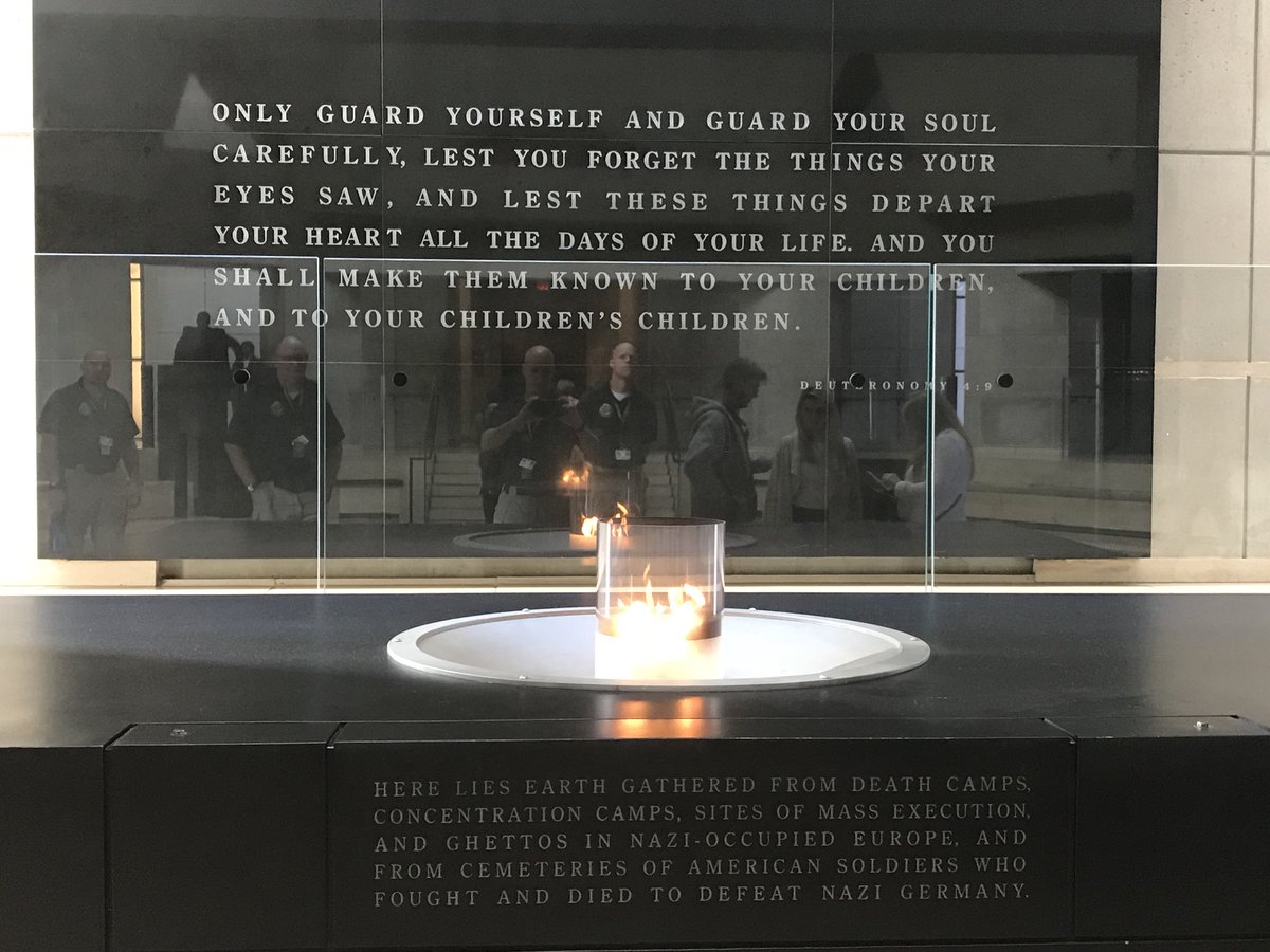 FBINA270's tweet photo. @fbina264 @HolocaustMuseum @FBINAAQuantico The 222 members of 270 join you in remembering the duty we have to protect those who cannot protect themselves. https://t.co/yZBWuKOrwD