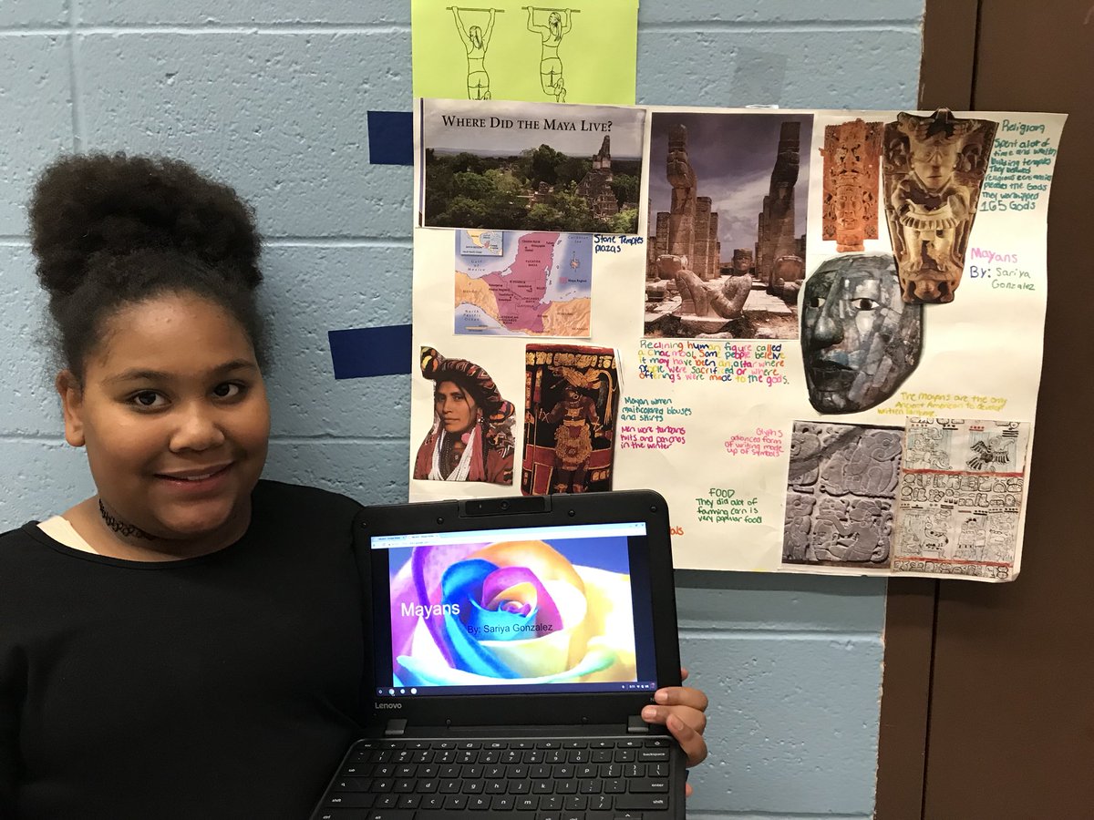 BrenchakMacd's tweet photo. Indigenous Peoples Expo #maclearns @MacdSchool https://t.co/0baJ0AYnyj