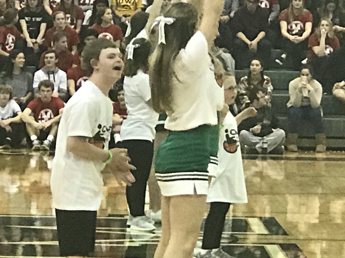 MasonSchools's tweet photo. Over $20K raised by @comets4cg for @imaginemason inclusive playground! Thank you @mhssibs, teachers &amp; admin for amazing night showcasing how #MasonShines! https://t.co/QJNkaFXZzi