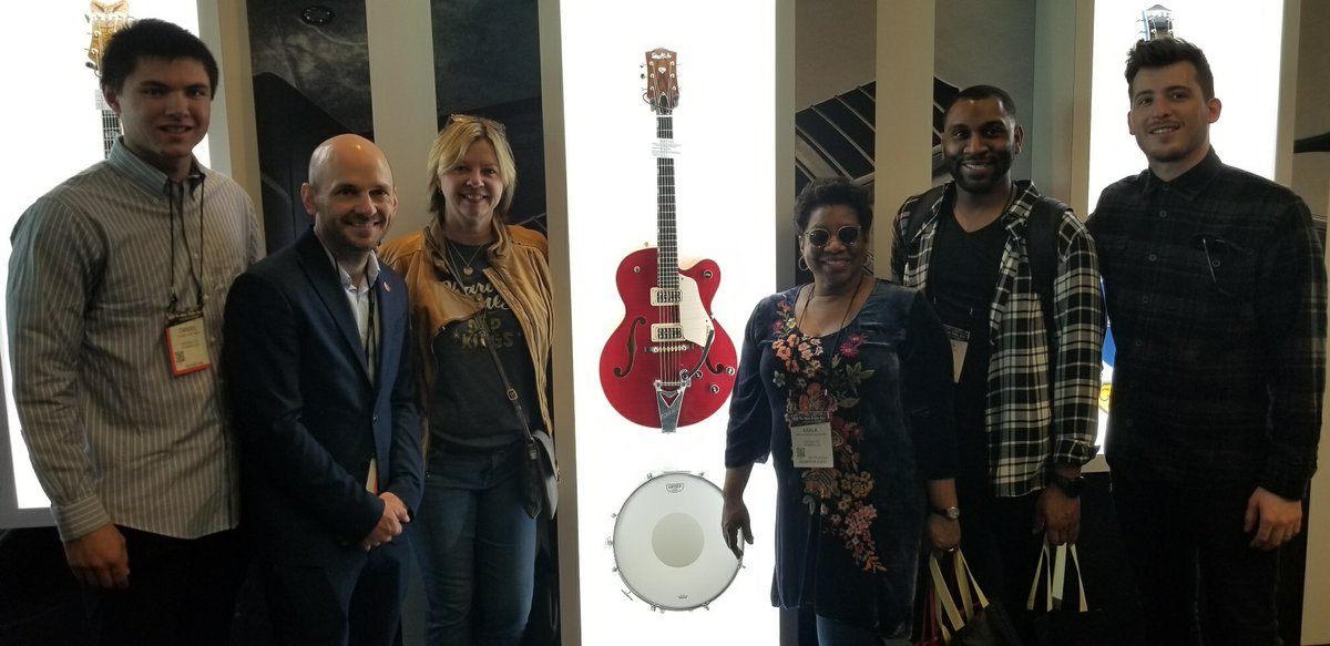 kreddingandrews's tweet photo. @gretsch Generations! NAMM show exhibit totally awesome! @fredgretsch  Justin Andrews and Lisa Love! https://t.co/EjZ8FXzHlK